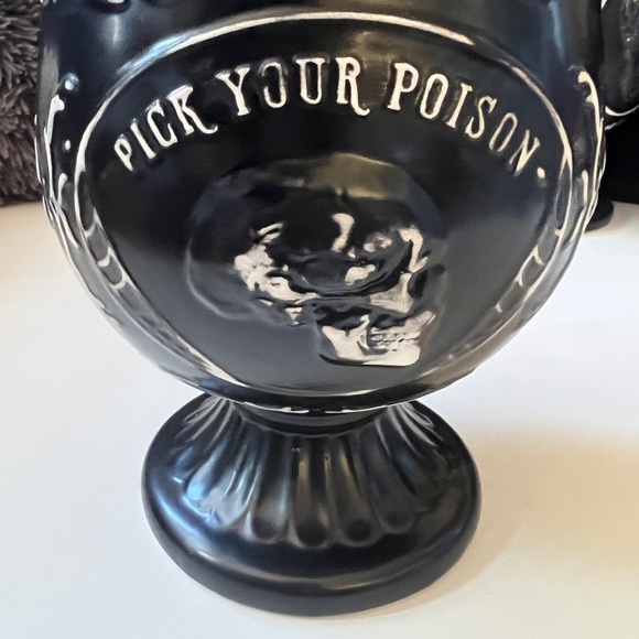 NWT Ceramic Apothecary Jar Embossed Ornate Skull Design “Pick Your Poison” 9.5” - Picture 5 of 15